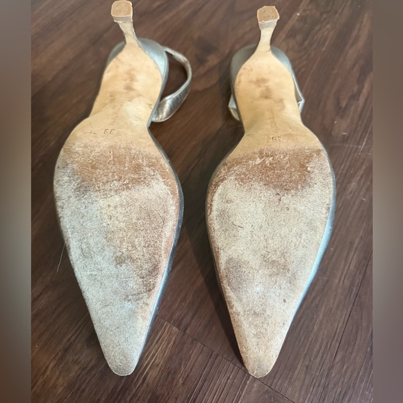 Manolo Blahnik Champagne Gold Slingback, 39 - Picture 4 of 9